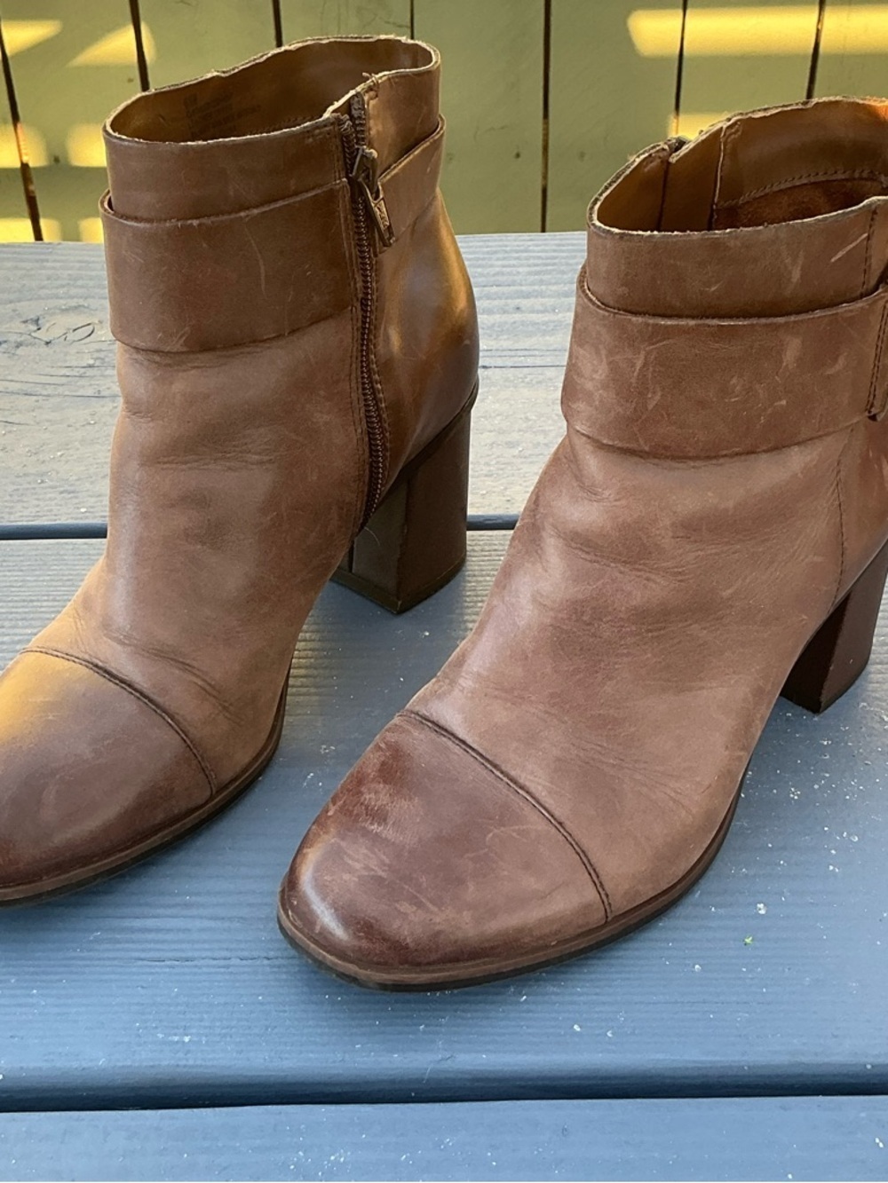 Korks Women’s Brown Leather Cap Toe Block Heel Ankle Boots Size 6.5